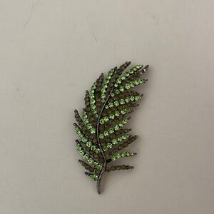 Brooch Leaf Green